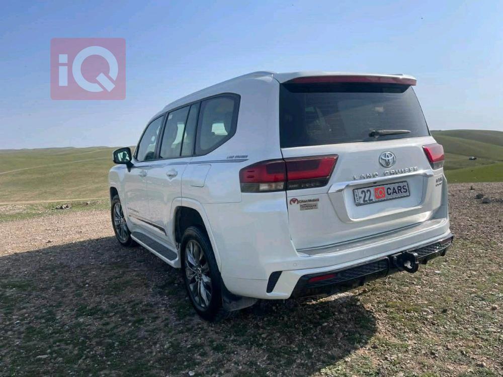 تويوتا لاندكروزر